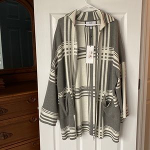 Hilary Radley Oversized grey/cream plaid Cardigan size S